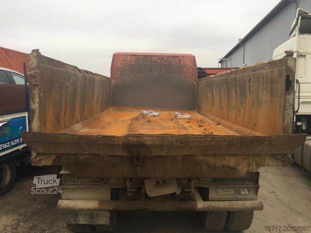 Саміоскид SCANIA 124 400,6x4,Stahlmulde,EURO2,Differnzial problem