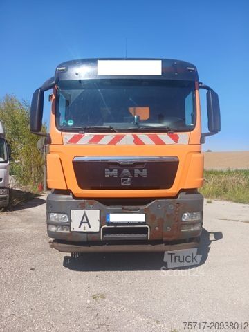 Müllwagen MAN TGS 26.320, 6x2, German