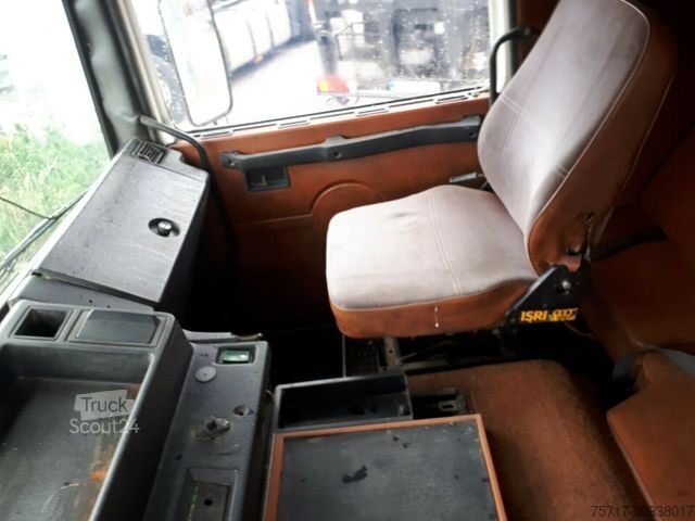 Kipper LKW VOLVO F10 260,Blatt Federung,Dreiseitenkipper,NO CRANE