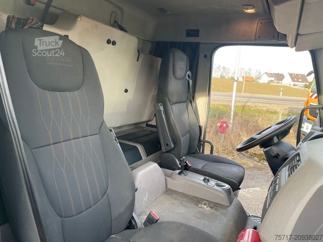 Вантажівка з платформою і тентом DAF LF 260 FA, GERMAN, EURO6, Schlafkabine