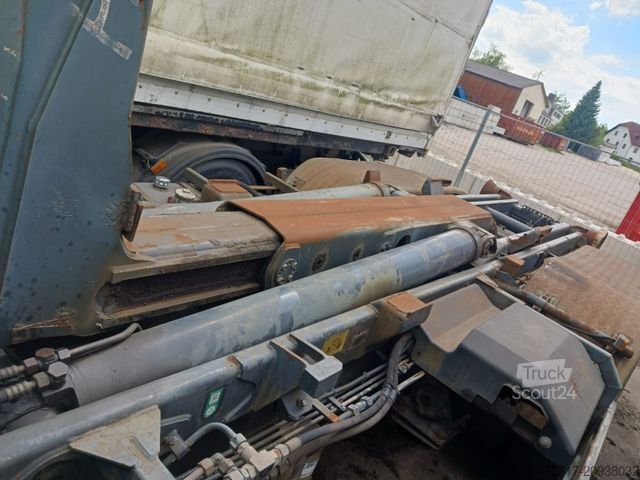 Abrollkipper MAN Meiller RK 20.65 BJ 2004 und RK 20.65 BJ 2001