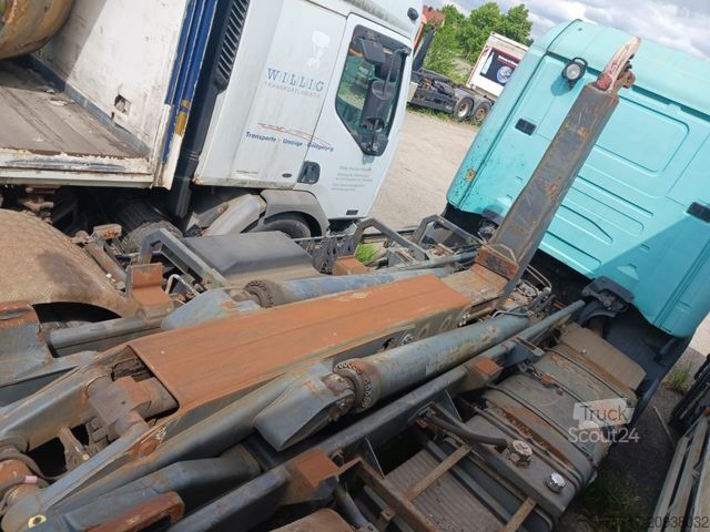 Abrollkipper MAN Meiller RK 20.65 BJ 2004 und RK 20.65 BJ 2001