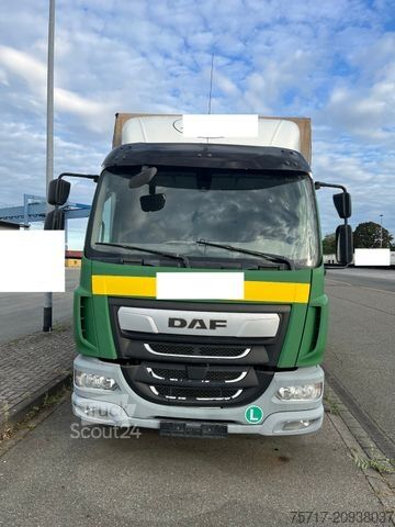 Вантажівка з платформою і тентом DAF LF 260, EURO6