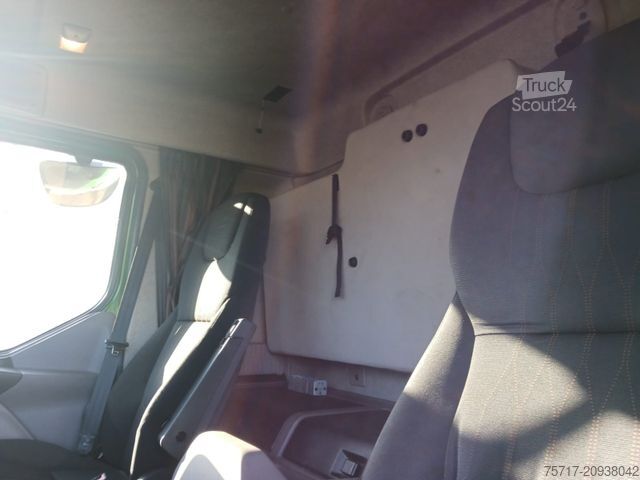 Valníkový nákladní automobil s plachtou DAF LF 260 FA, GERMAN, EURO6, Schlafkabine