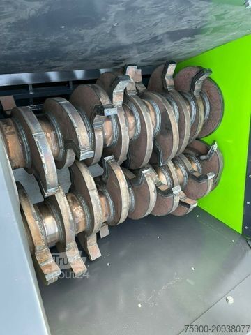 друго  Franzoi TAZ280 Bauschutt Schredder