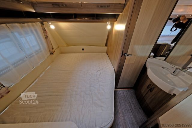 Karavan HOBBY 560 KMFE / Etagenbetten / Festbett