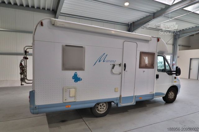 Autorulotă semi-integrată BÜRSTNER T 580 Marano/Festbett/Solar/Markise/nur 5,99 m