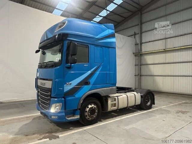 Standaard-SZM DAF XF 106.460 SUPERSPACECAB