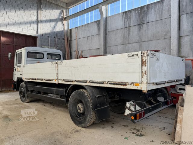 LKW mit Pritsche (offen) MAN 17.232
