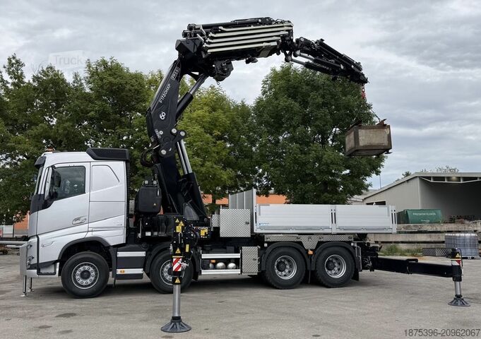 γερανός τοποθετημένος σε φορτηγό Volvo FH 500 Hiab Palfinger Fassi F820