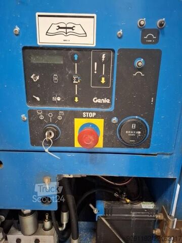 Ascensore a forbice Genie GS-4390 RT
