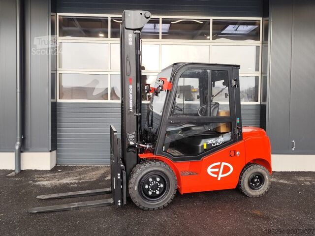 Carrello elevatore frontale EP EFL382X5