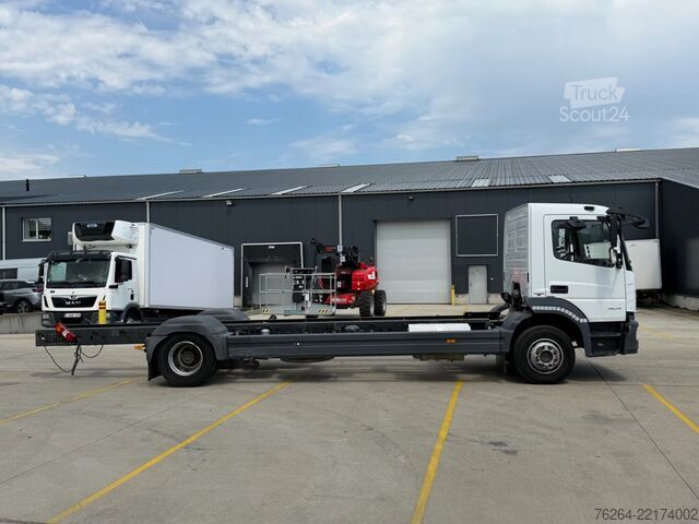 Chassis met cabine Mercedes-Benz ATEGO 1324 AUTOMAAT EURO6