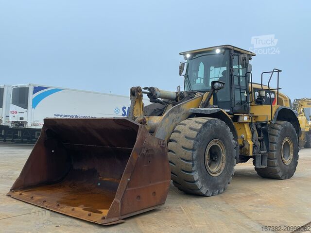 Chargeuse Caterpillar 966M