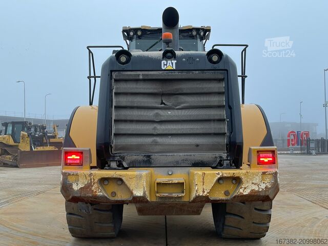 Chargeuse Caterpillar 966M