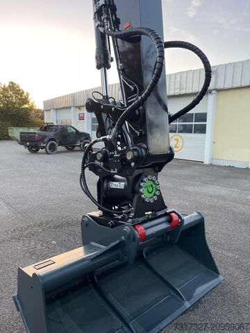 Mobile excavator Komatsu PW-180 11E0