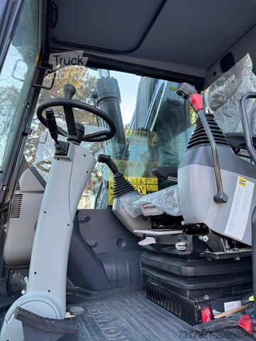 Mobile excavator Komatsu PW-180 11E0