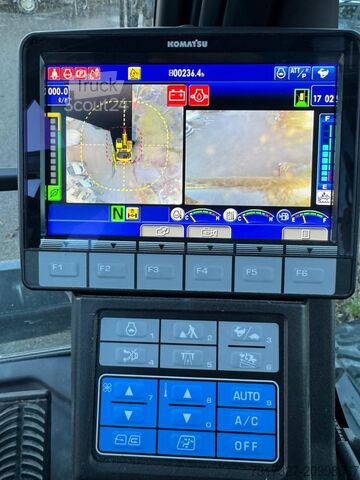 Mobile excavator Komatsu PW-180 11E0