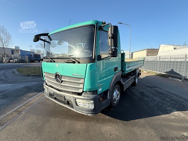 Trīspusēja pašizgāzēja furgons MERCEDES-BENZ Atego 818 Kipper AHK Anhängerhydraulik