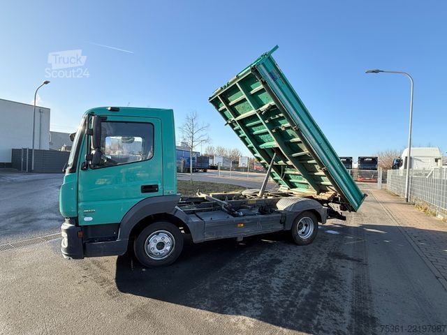 Trīspusēja pašizgāzēja furgons MERCEDES-BENZ Atego 818 Kipper AHK Anhängerhydraulik