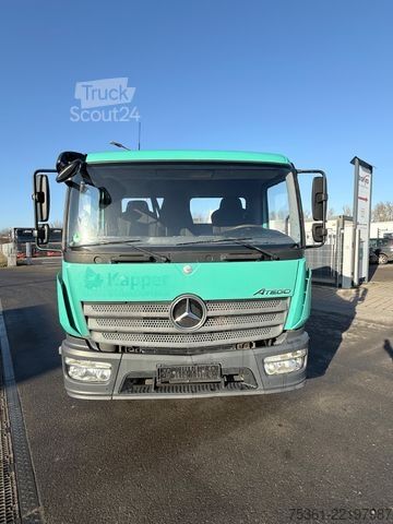Trīspusēja pašizgāzēja furgons MERCEDES-BENZ Atego 818 Kipper AHK Anhängerhydraulik