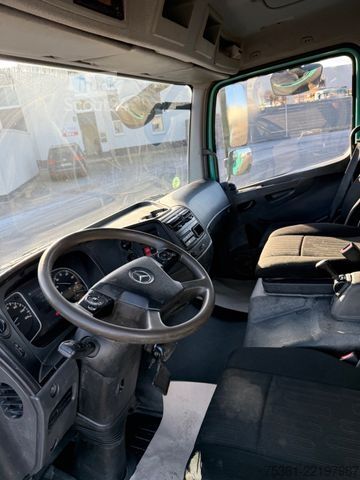 Trīspusēja pašizgāzēja furgons MERCEDES-BENZ Atego 818 Kipper AHK Anhängerhydraulik