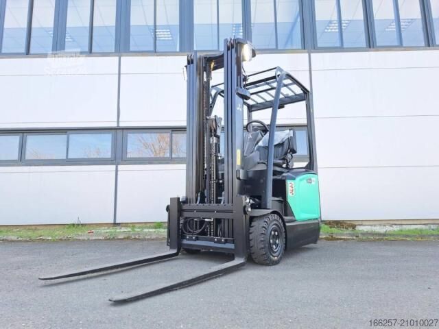 Voorlader vorkheftruck Mitsubishi FB14N2T