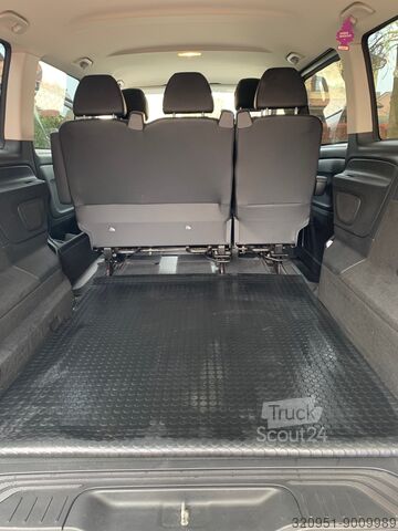 Kapalı kasa kamyonet Mercedes-Benz Mercedes Benz Vito Tourer 119 CDI 4X4