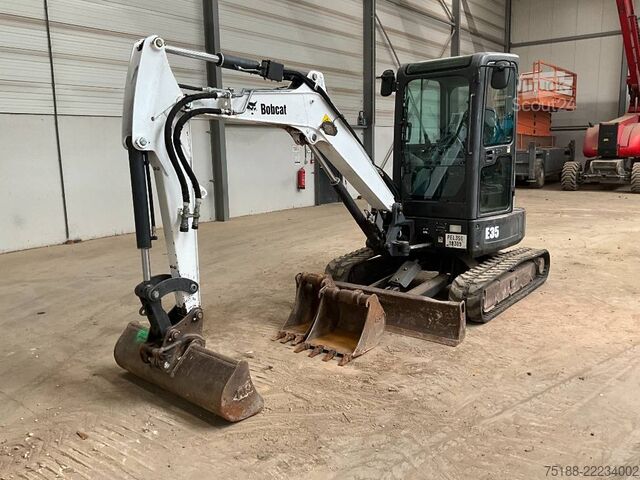  Bobcat E 35