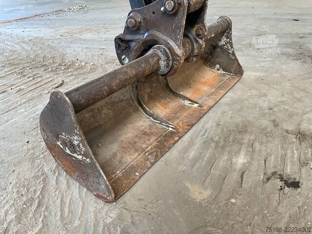  Bobcat E 35