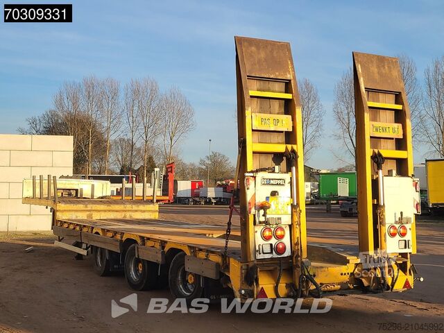 Chargeur bas GS Meppel Remote Control 2xSteeringAxle