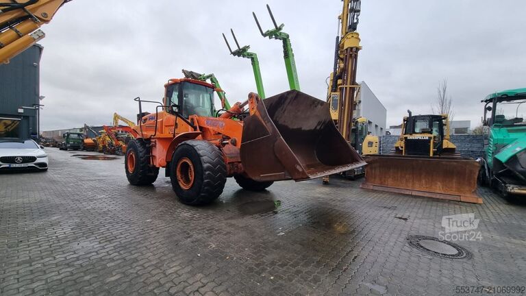 Încărcător pe roți Fiat-Kobelco W 270