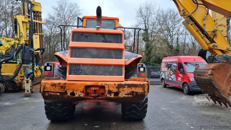 Încărcător pe roți Fiat-Kobelco W 270