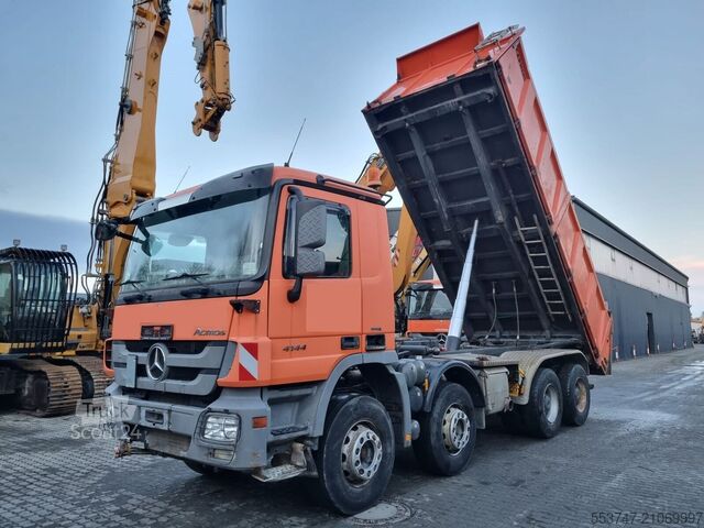 Kipper Mercedes-Benz 4144