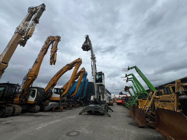 Material handler Liebherr LH24