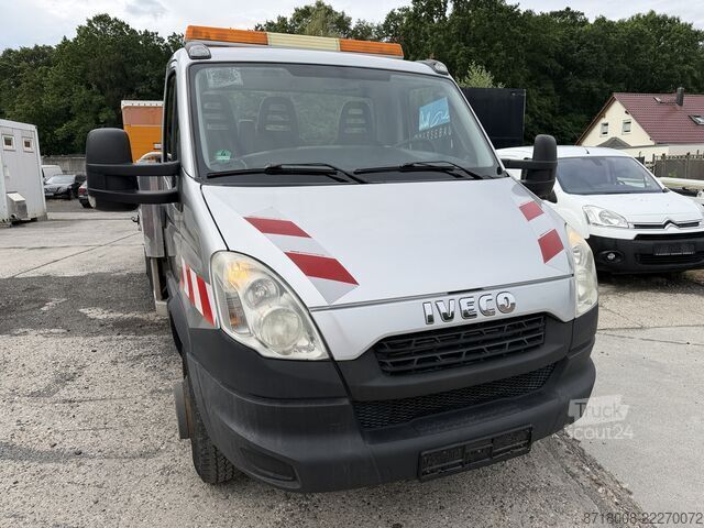 Transporter mit Koffer Iveco Daily 70 C 17 EEV TIJHOF Autotransporter