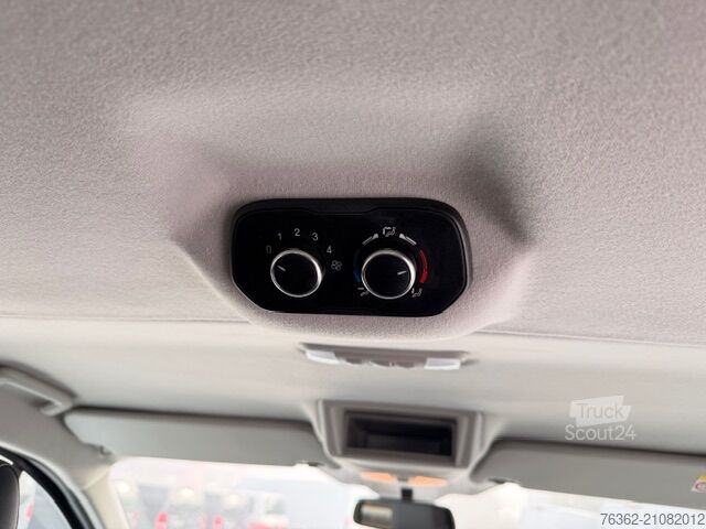 Minibüs Ford Transit Custom340 L2TAXI-Ausstat.2xKlima