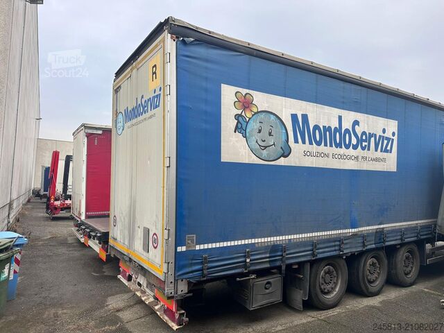 Open semitrailer with tarp Wielton 