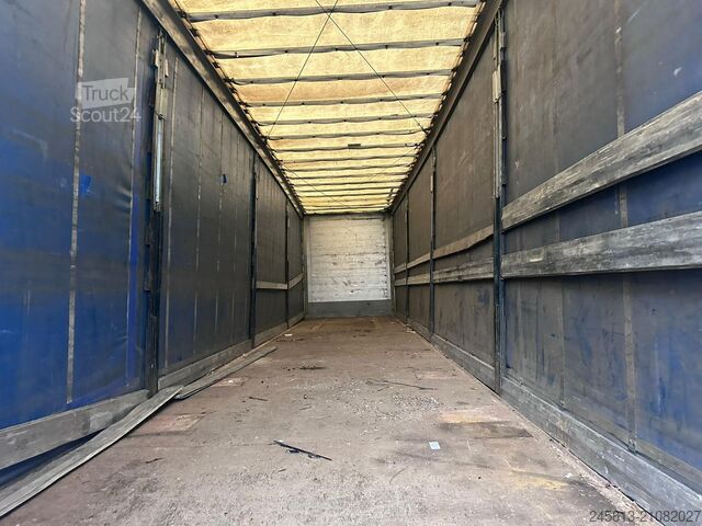 Open semitrailer with tarp Wielton 
