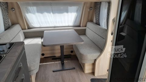 Τροχόσπιτο Hobby De Luxe 495 WFB Modell 2025 1800kg Dusche