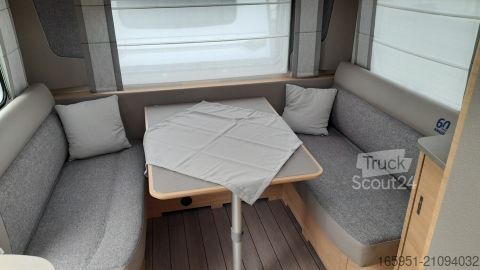 Caravan Knaus Südwind 460 EU 60 Years 1700kg, Bugfenster