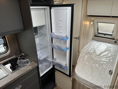 Τροχόσπιτο Hobby De Luxe 460 UFe Mod.2026 1500kg FH ETSAutark