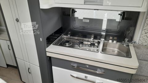 Τροχόσπιτο Hobby Excellent 540 WFU Dusche, 2000kg, TV Halter