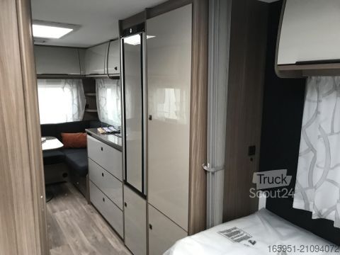 Τροχόσπιτο Fendt Tendenza 515 SG 2000kg Dekopaket TV Halter