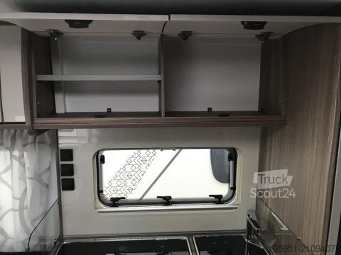 Τροχόσπιτο Fendt Tendenza 515 SG 2000kg Dekopaket TV Halter