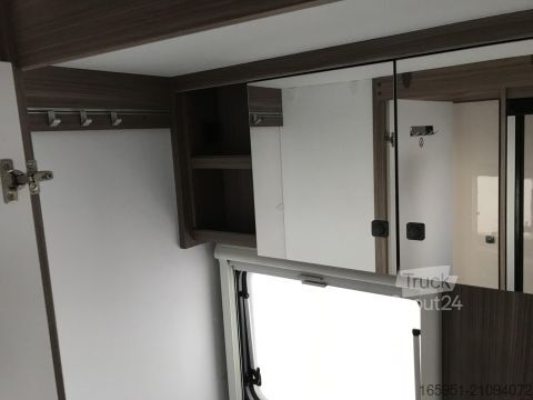 Τροχόσπιτο Fendt Tendenza 515 SG 2000kg Dekopaket TV Halter