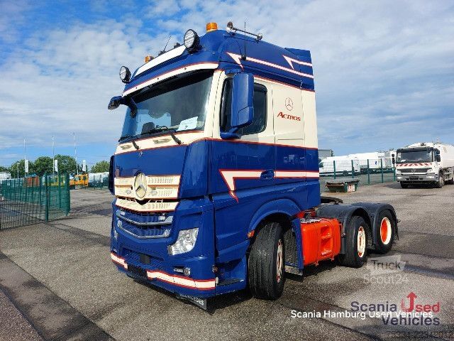 Standard dragbil Mercedes-Benz Actros 2553LS 6x2/4 verstellbare Montageplatte