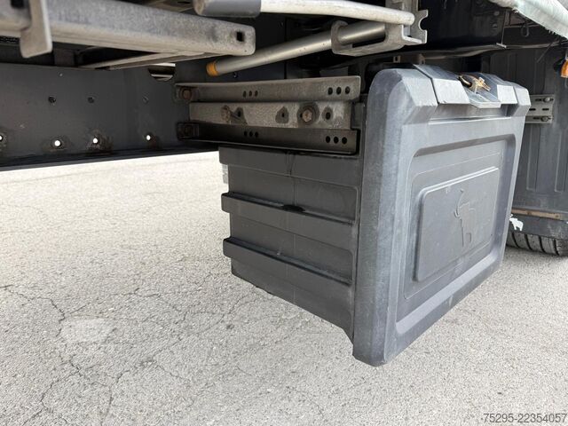 Nutzfahrzeug Schmitz Cargobull 3 Achs Mega Trailer Hubdach top Reifen verzinkt