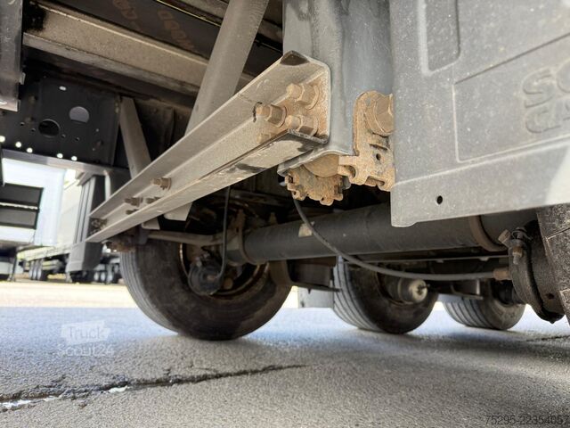 Nutzfahrzeug Schmitz Cargobull 3 Achs Mega Trailer Hubdach top Reifen verzinkt
