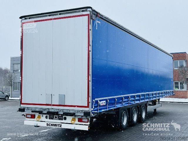 Atvērta puspiekabe ar tentu Schmitz Cargobull Curtainsider Mega Getränke